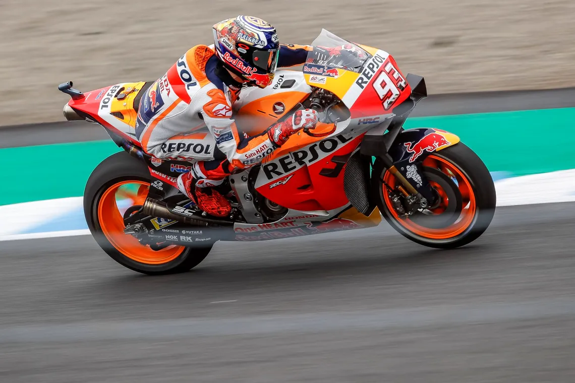 Yamaha Goyang Peta MotoGP: Mesin V4 Siap Menggila di Lintasan!