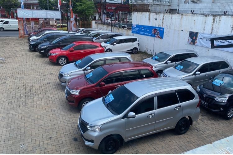Awan Gelap di Industri Otomotif: Target Penjualan Mobil 2025 Diramal Meleset