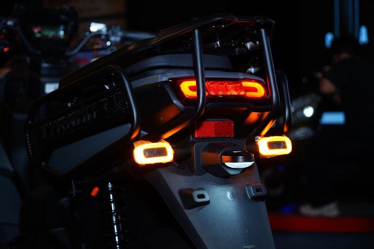 Motor Listrik Tyranno Resmi Hadir di Surabaya